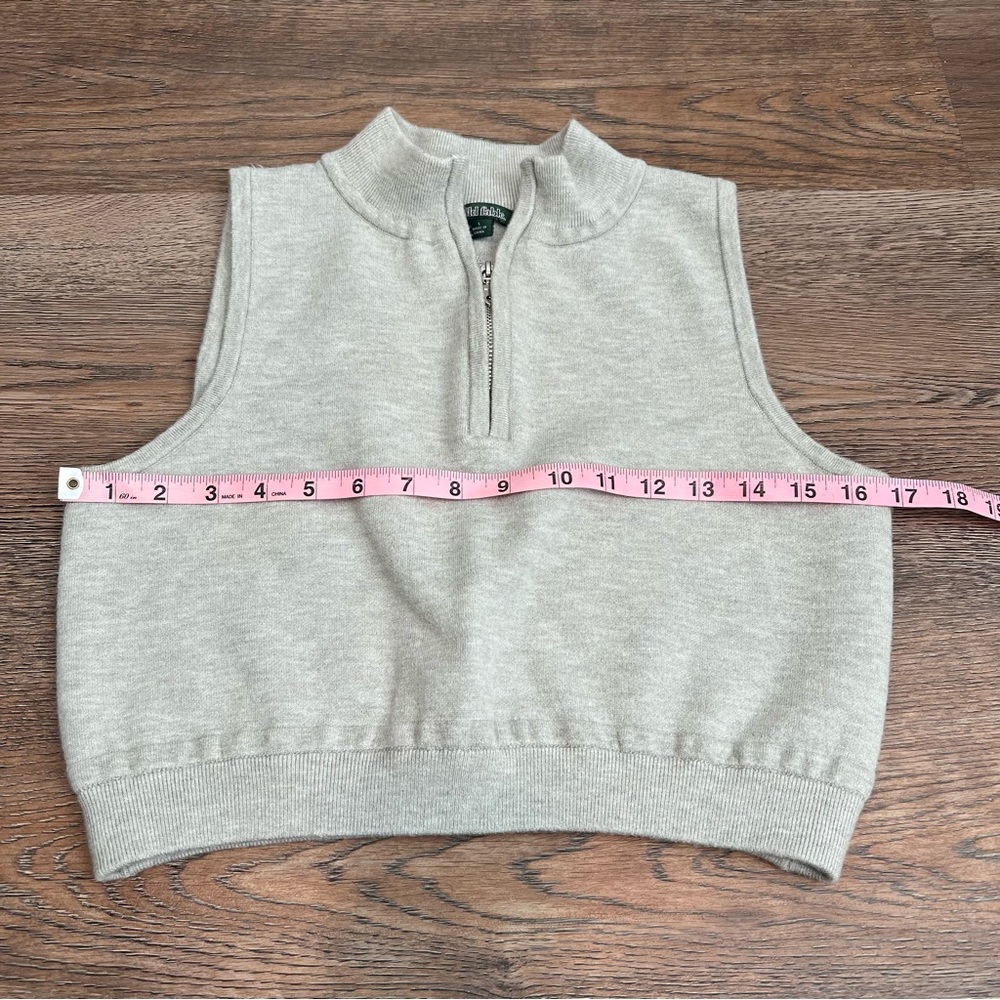 NEW Wild Fable gray sleeveless zip-up crop top Large - Picture 5 of 7